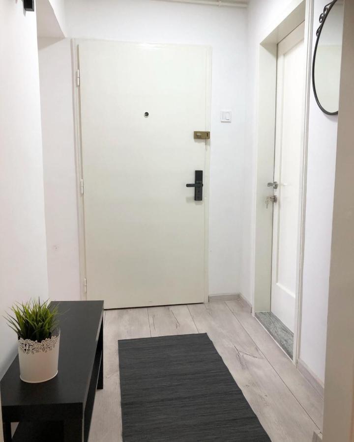 Apartman Bloom Apartment Osijek Bagian luar foto