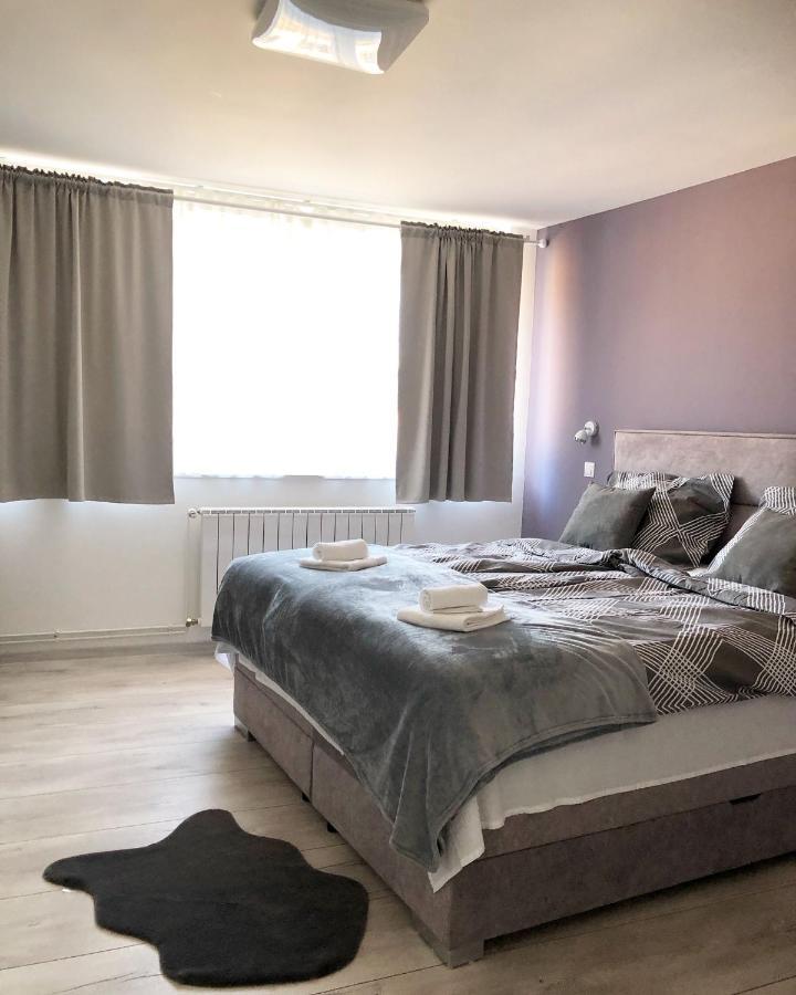 Apartman Bloom Apartment Osijek Bagian luar foto