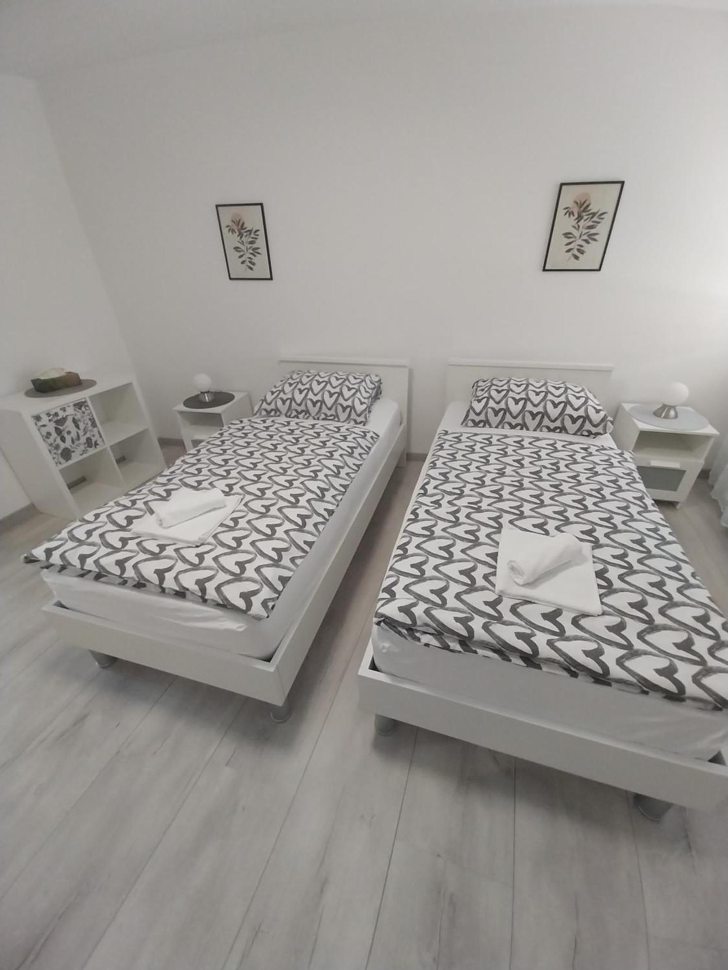 Apartman Bloom Apartment Osijek Bagian luar foto