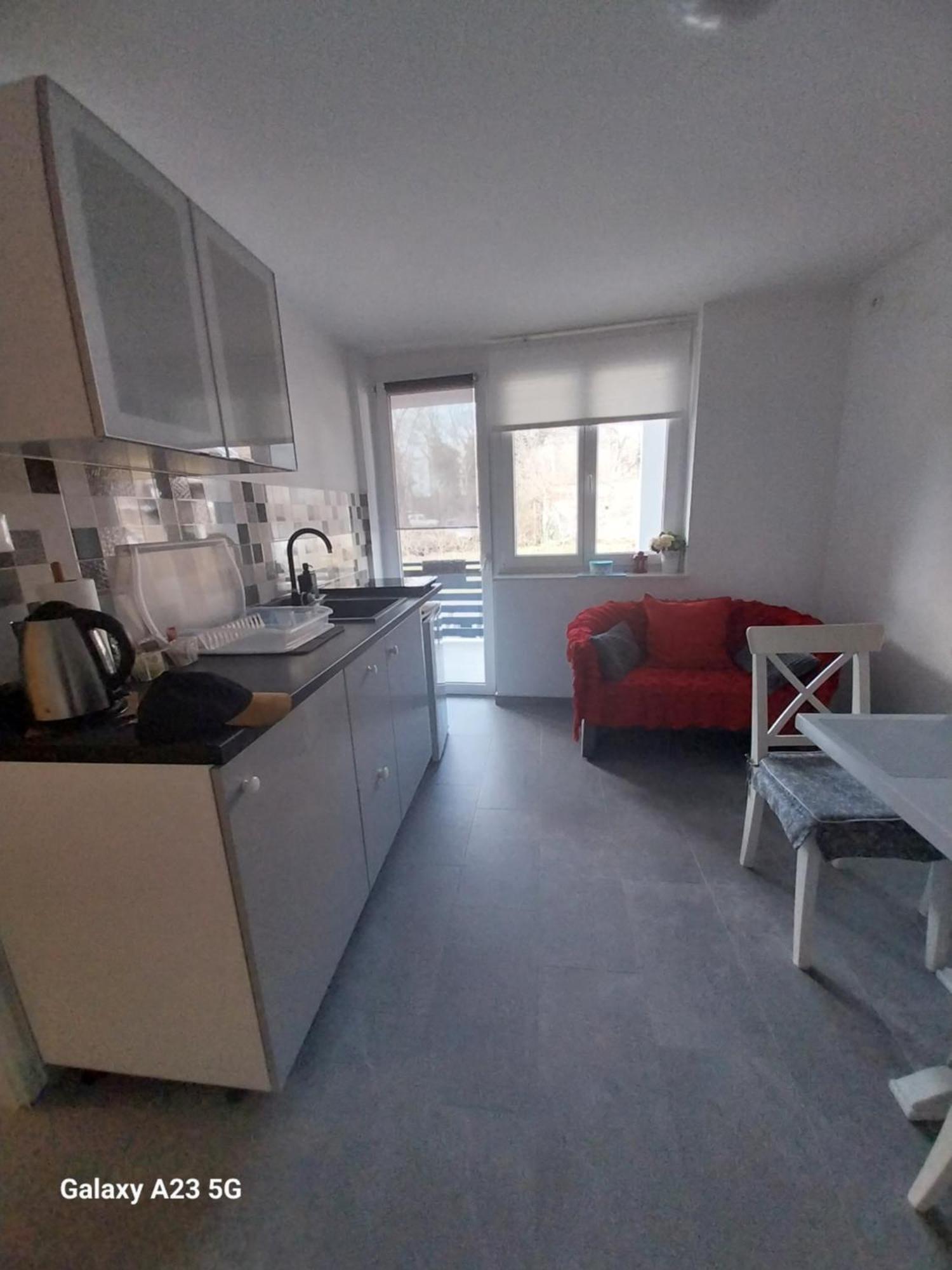 Apartman Bloom Apartment Osijek Bagian luar foto