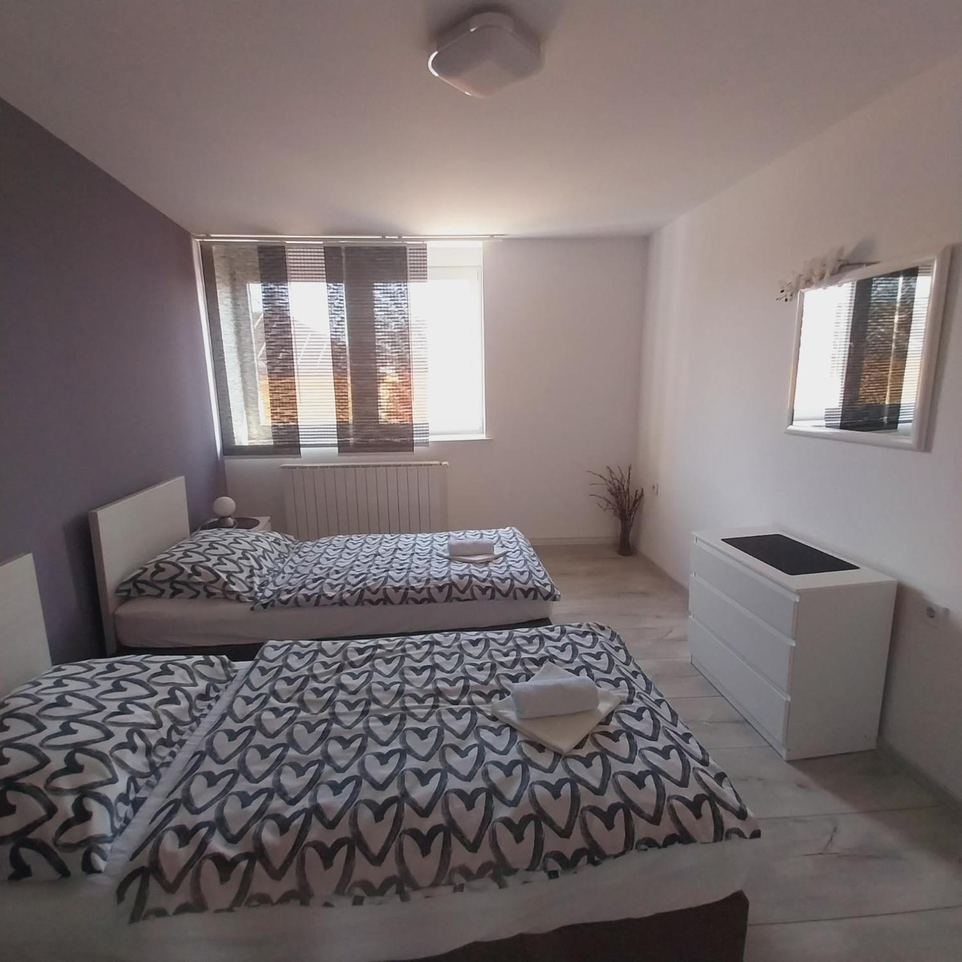 Apartman Bloom Apartment Osijek Bagian luar foto